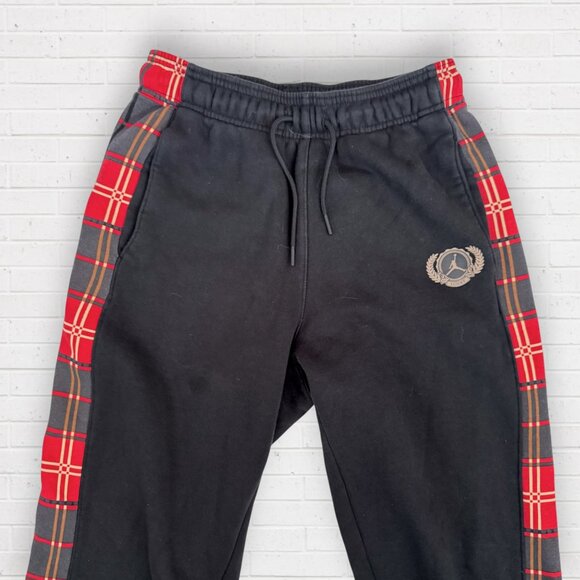 NIKE Air Jordan Black Red Plaid Time Brooklyn Fleece Sweatpants Joggers XS - Picture 2 of 6